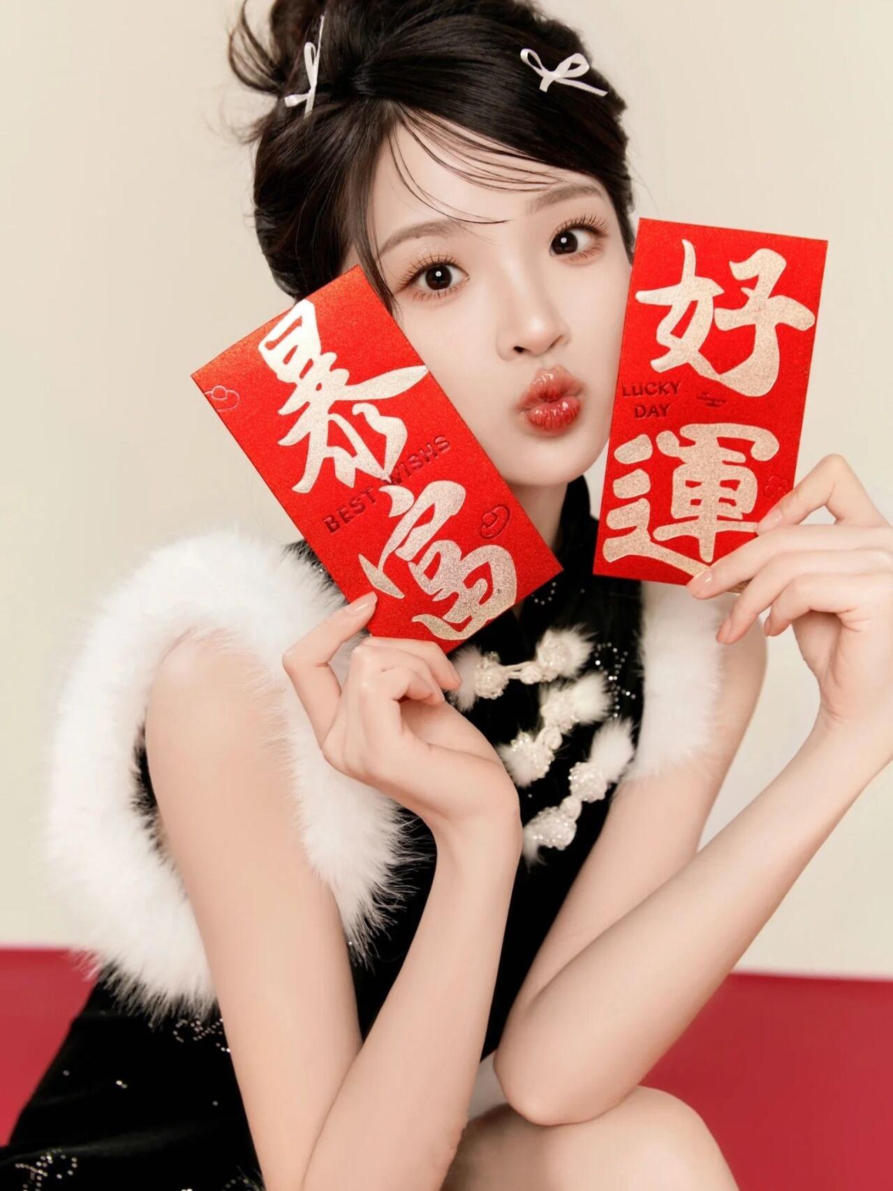 ปีใหม่ 2025 ปีงู ชุดถ่ายภาพสไต - Photography Of The Year บทวิจารณ์และราคา